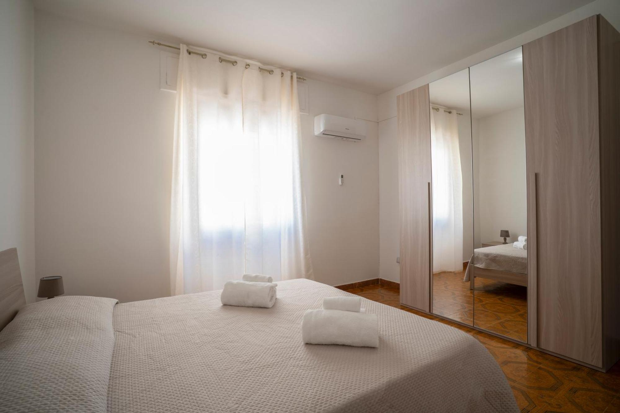 Nonna Rosas Apartment Alghero Bagian luar foto